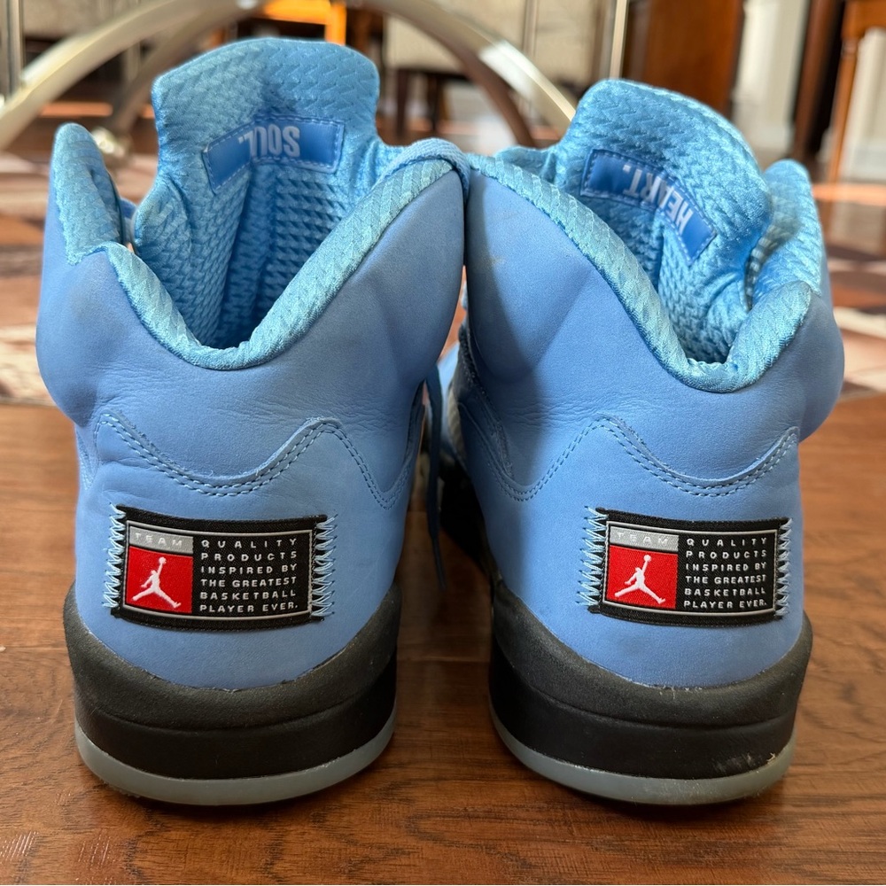 Jordan 5 Retro SE Mid UNC - Picture 10 of 13